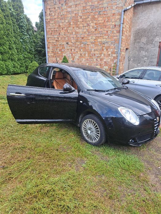 Alfa Mito 1.4 benzyna 2013r. Rude skóry