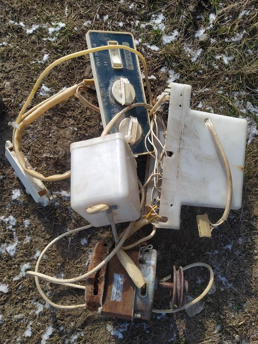 Продам электродвигатели от стиральной машины Волна