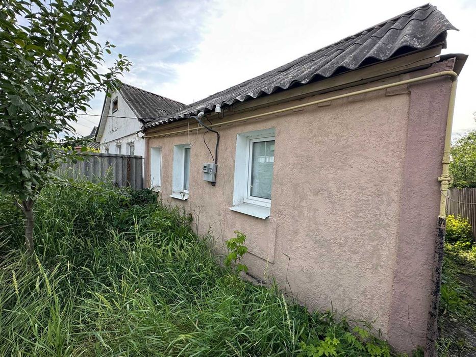 Продам півбудинку, 10 хвилин від метро Індустріальна (Пролетарська)