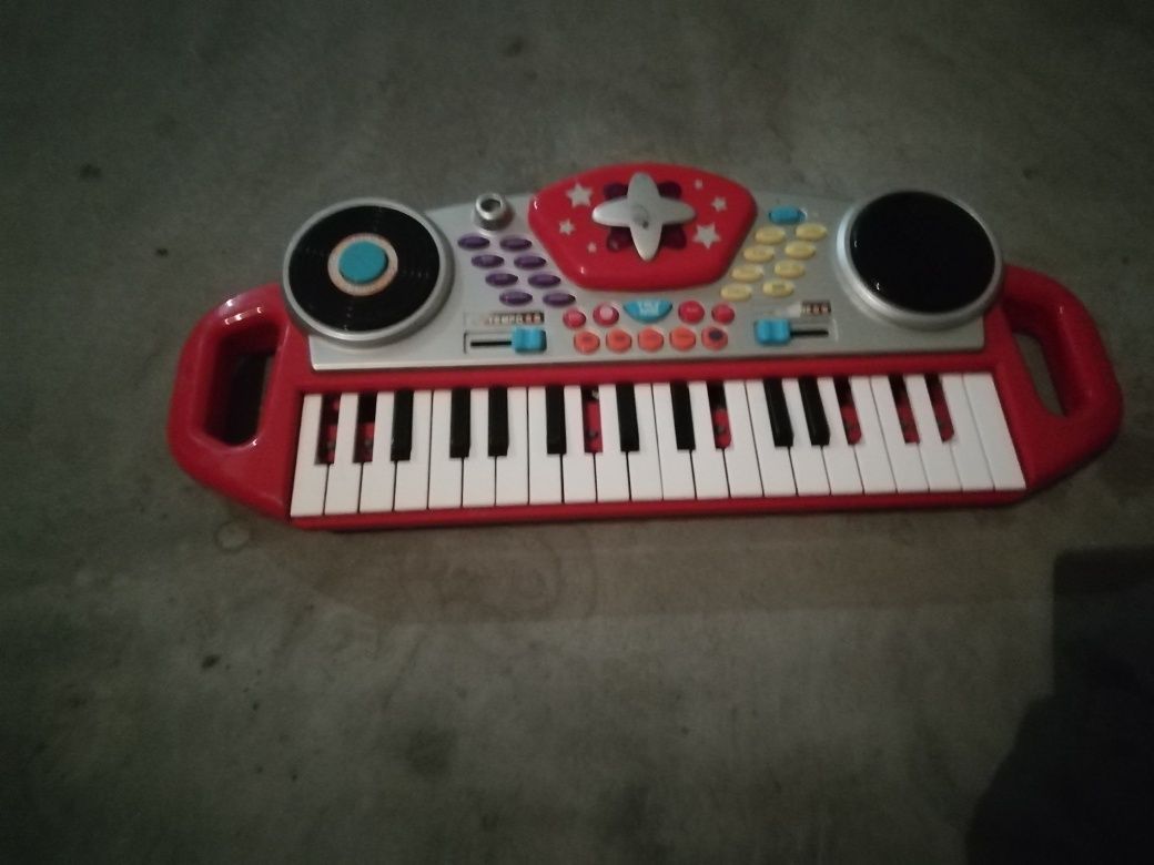 Brinquedo Piano de criança