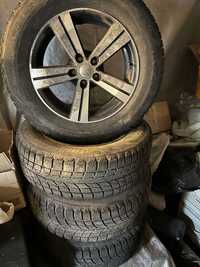 R16 215/65 Bridgestone с дисками. комплект зимней резины