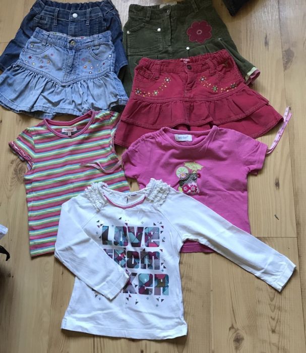 Spodniczki koszulki 98-104 plus gratis