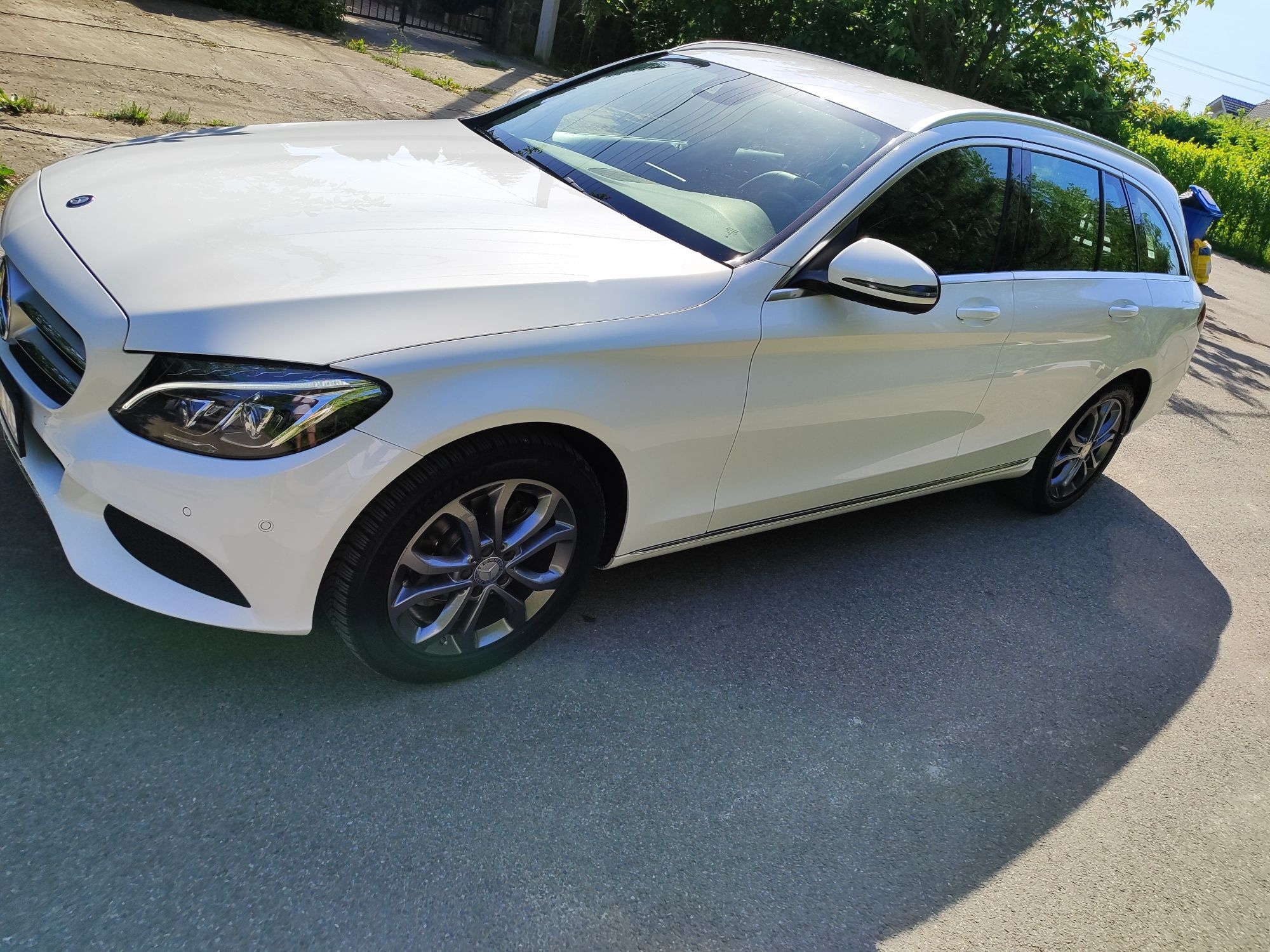 Продається Mercedes c200d 2016