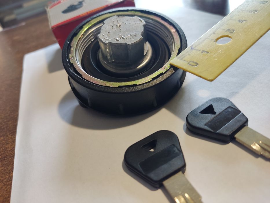 Кришка бензобака