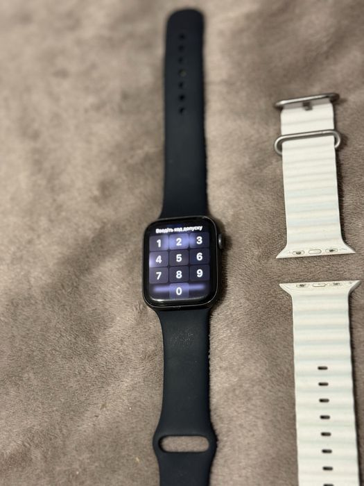 Apple Watch SE black + watch series 3 gold