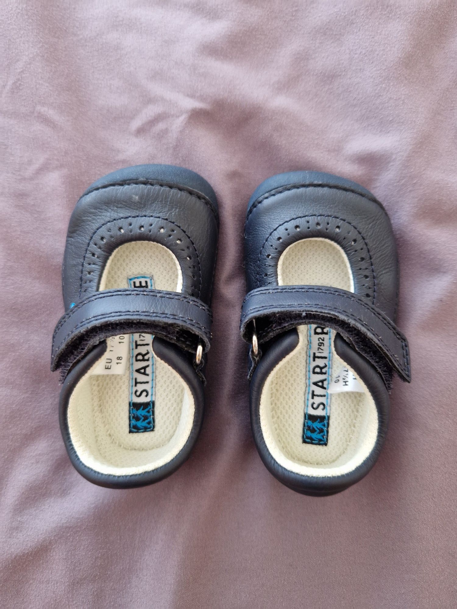 Sapatos bebé número 18