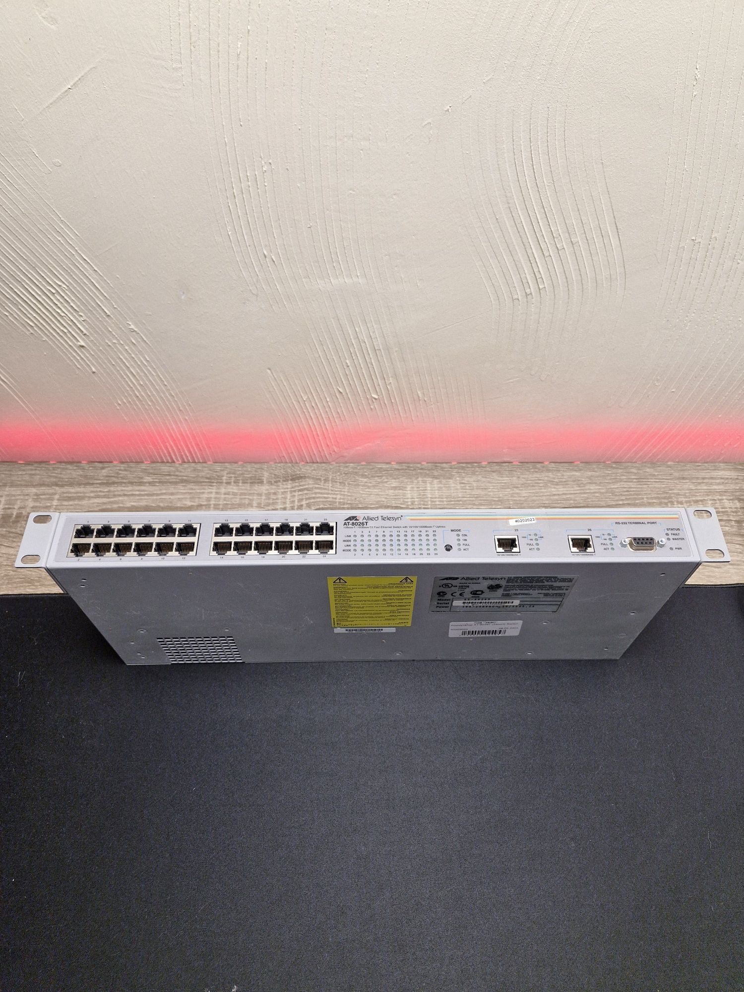 Коммутатор Allied Telesyn AT-8026T