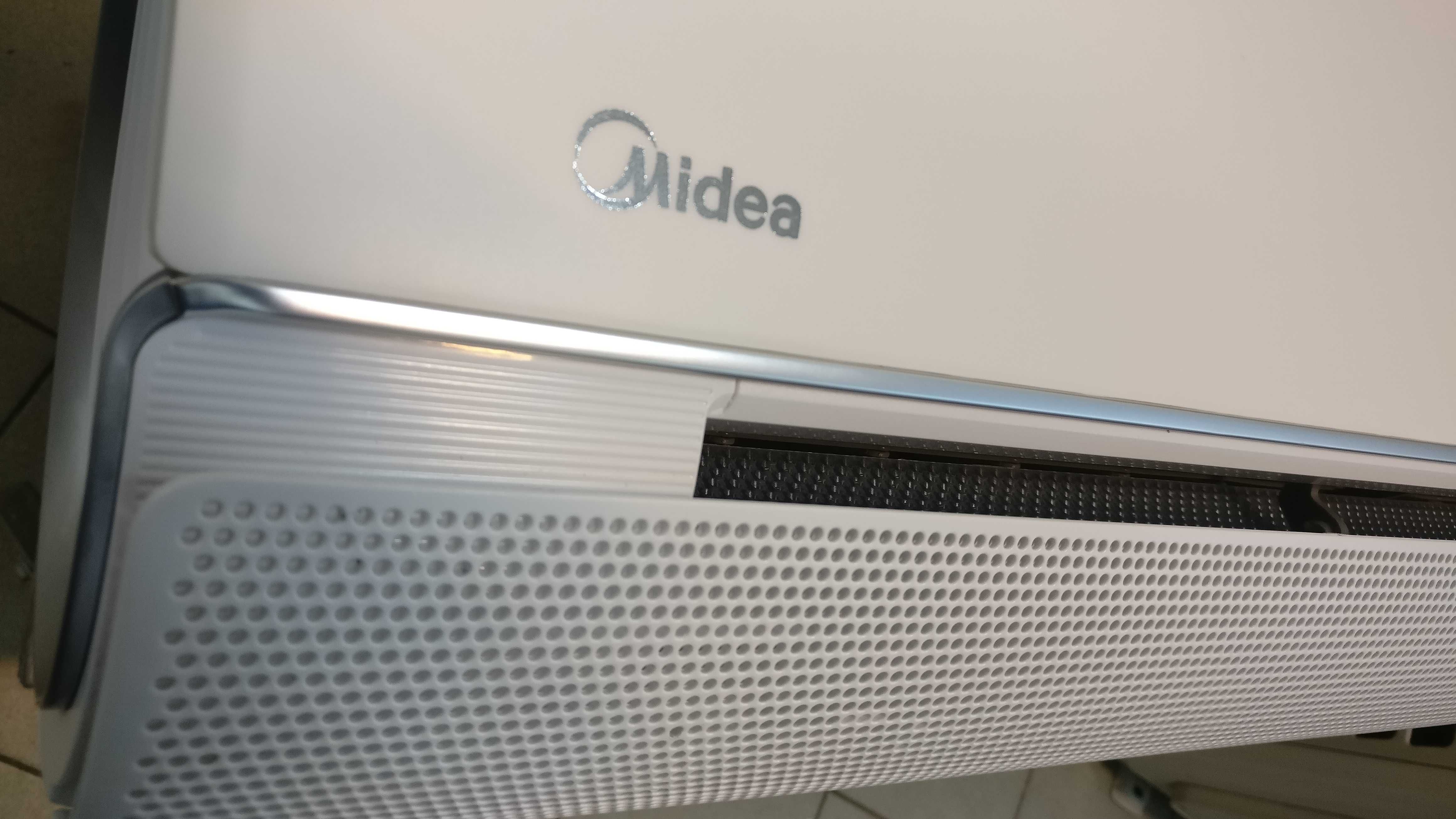 Кондиціонер тепловий насос Midea BreezeleSS+ FA-09N8D6-I/FA-09N8D6-O