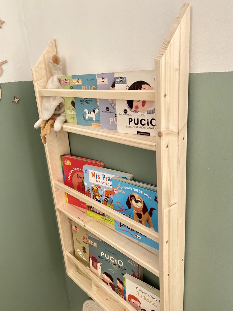 Regał drewninany biblioteczka z drewna półka drewniana pokoj dziecka