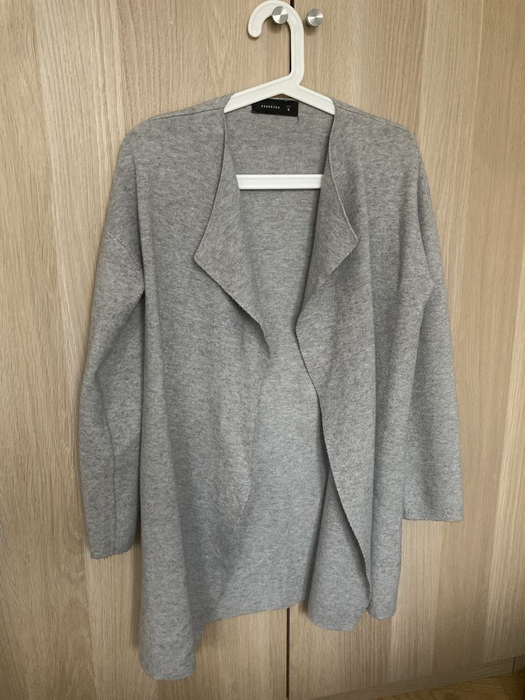 Dluzszy szary sweter S Reserved