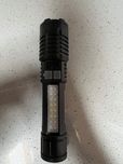 Lanterna Multifuncional USB Tipo-C com Zoom