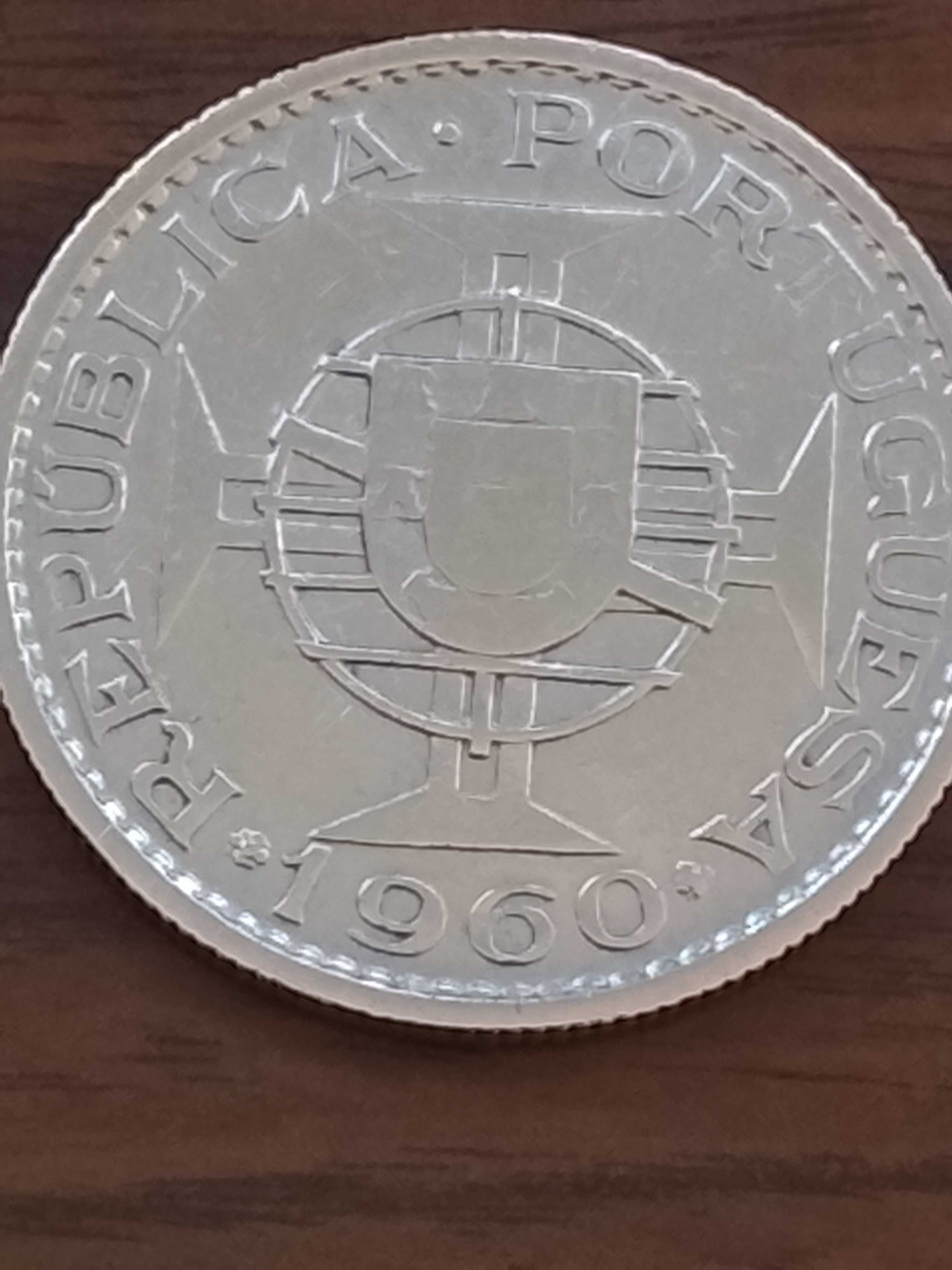 Moeda de 10 escudos de 1960, em Prata, de Moçambique