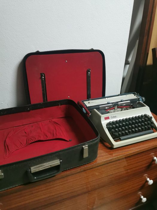 Varios aparelhos de música