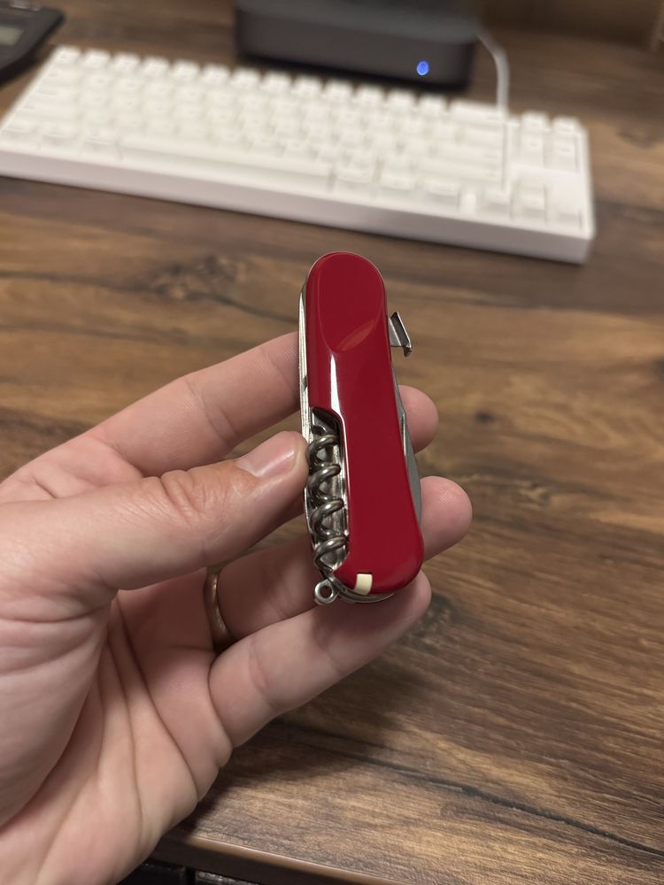 Ніж Victorinox Evolution S101