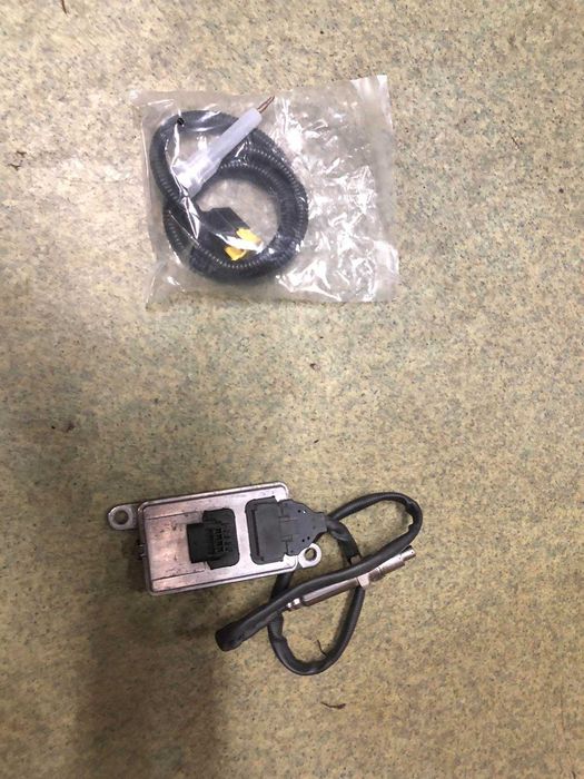 Запчастини ремонт реставрація системи AdBLUE Mercedes Actros MP3 MP4