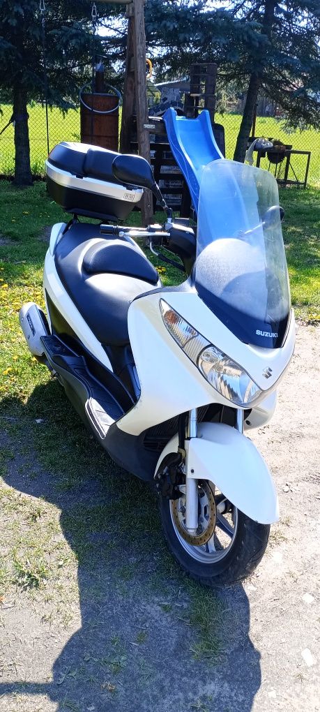 Suzuki Burgman 125