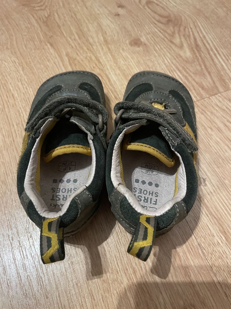 Buty dziecięce skórzane firmy Clarks