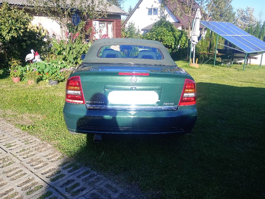 auto samochód opel astra cabrio