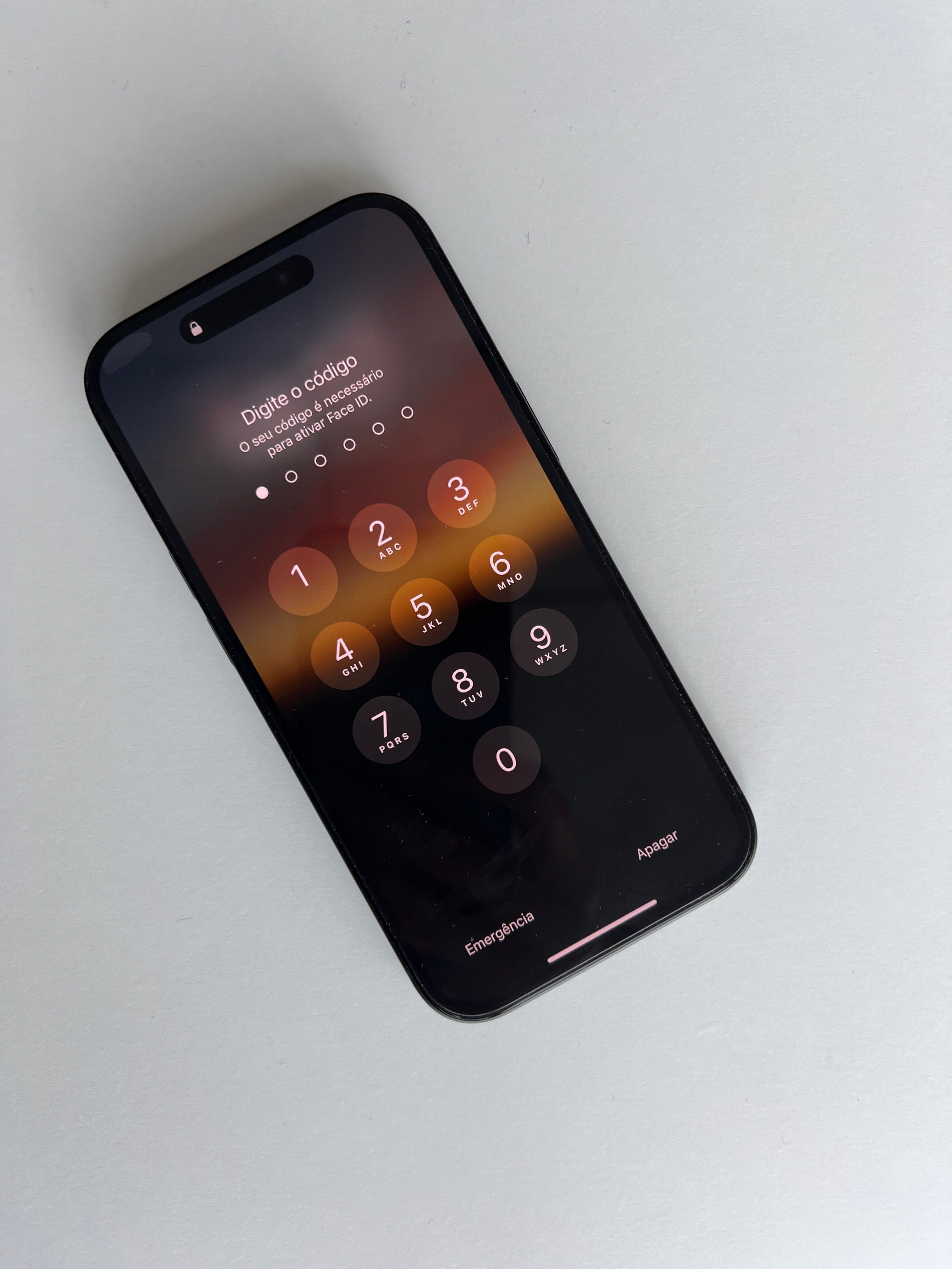 iPhone 15 novo titanium
