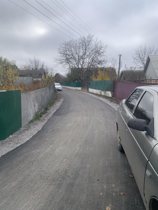 Будинок в селі Байківка-заходь та живи..