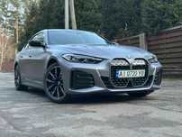 BMW I4 M50 xDrive - 544 к.с. - Карбон, Проєкція на екран.