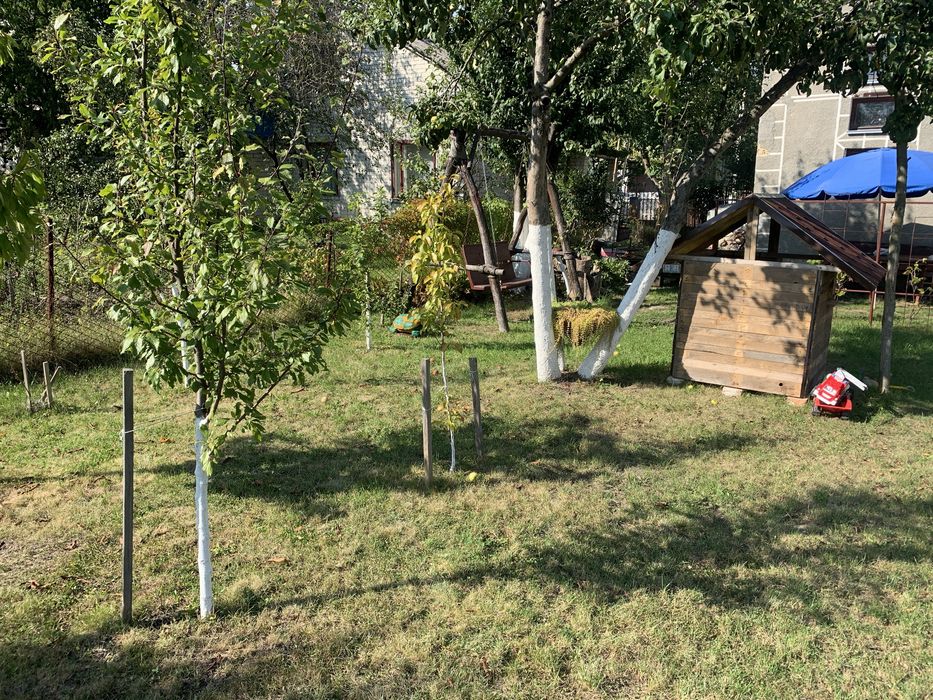 Дача біля села Буцнів