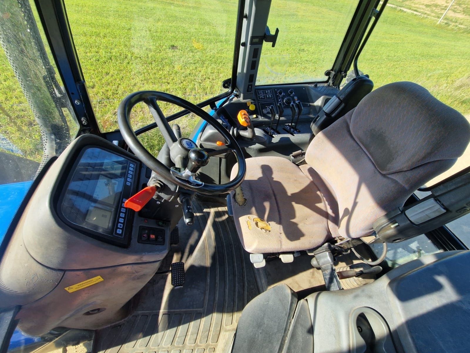 New Holland TM 140 SuperSteer