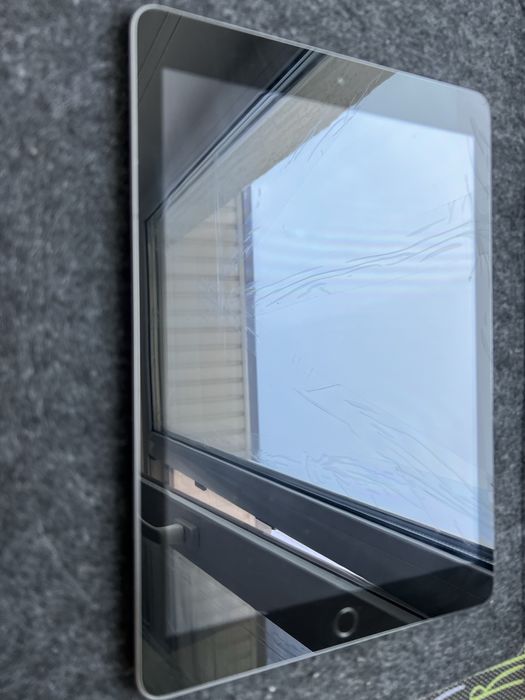 Планшет Ipad 2018 32Gb