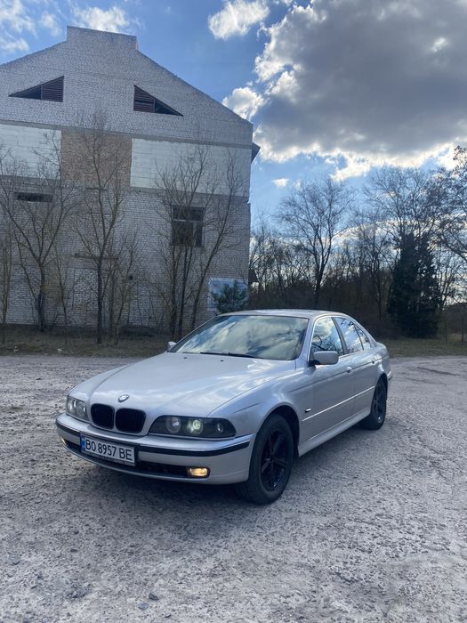 Продам  BMW   Є39