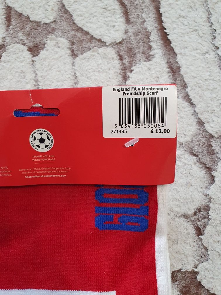 Szalik England FA v Montenegro Freindship scarf