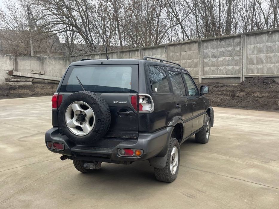 Nissan Terrano 2.7 tdi 4x4