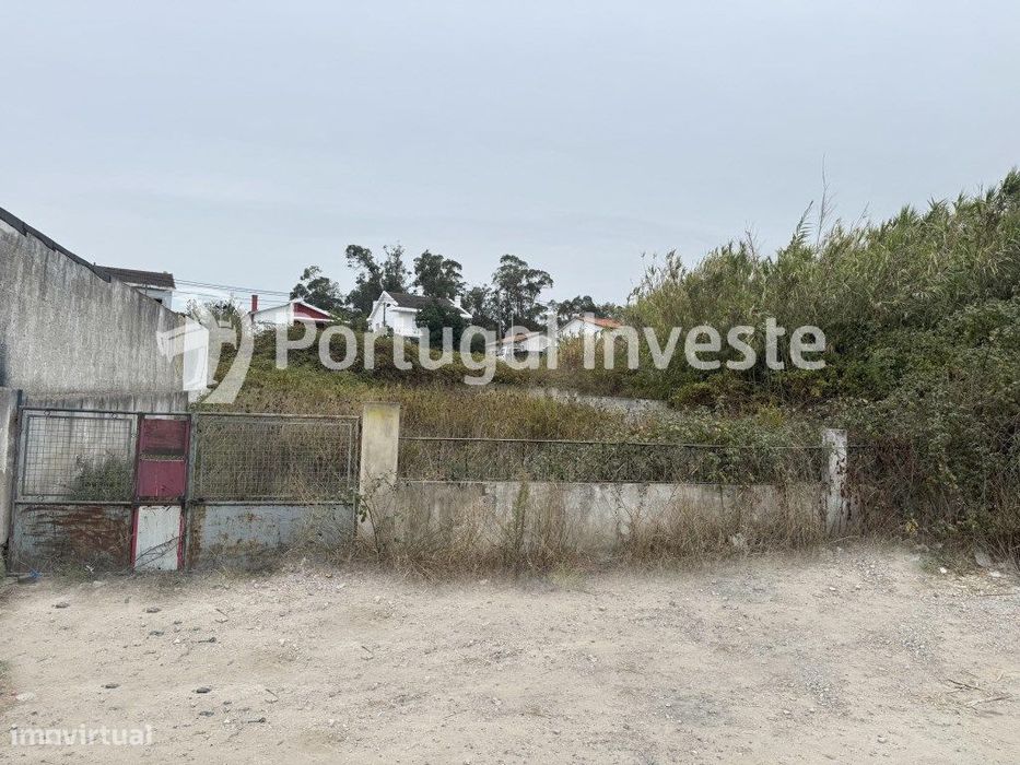 Terreno de 371 m2 para construção na Sobreda, Almada
