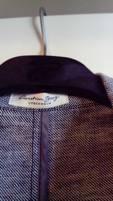 żakiet damski firmy Christian Berg rozm.42