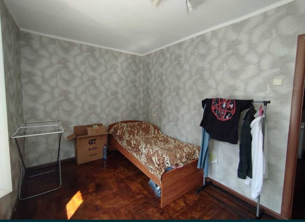 продаю 2  квартиру район ютз, зупинка Південна