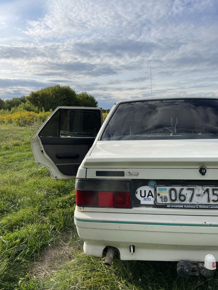 Продаю Renault 9