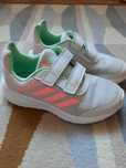 Buty Adidas dla dziewczynki rozmiar 34 w dobrym stanie