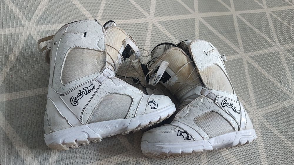 Damskie buty snowboardowe NorthWave 40
