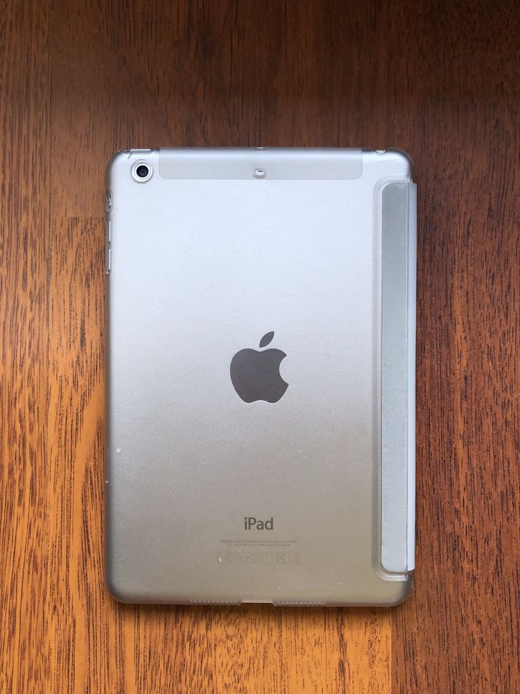 Ipad Mini 2 com capa e pelicula de vidro protetora