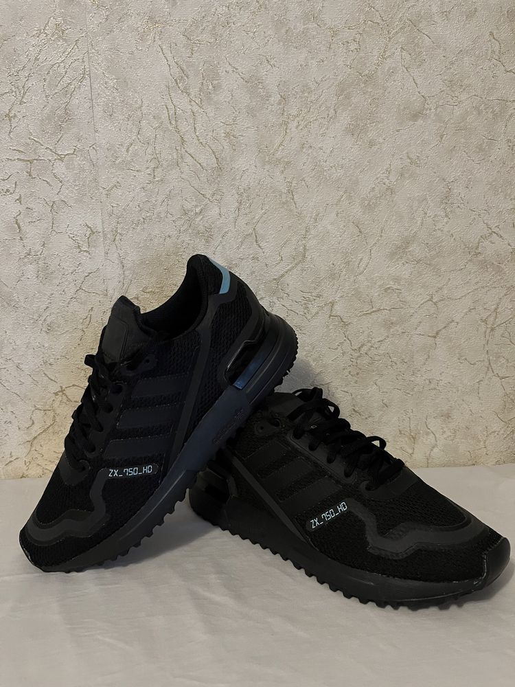Кросівки чоловічі Adidas ZX 750 HD