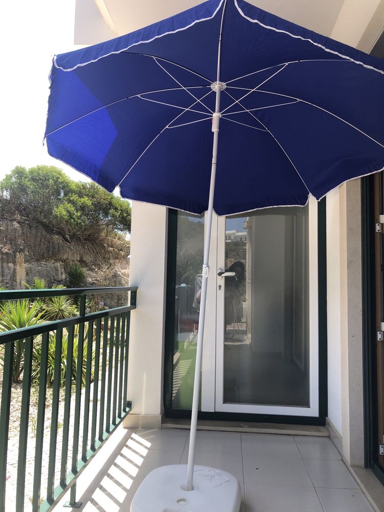 Chapéu de praia azul com saco