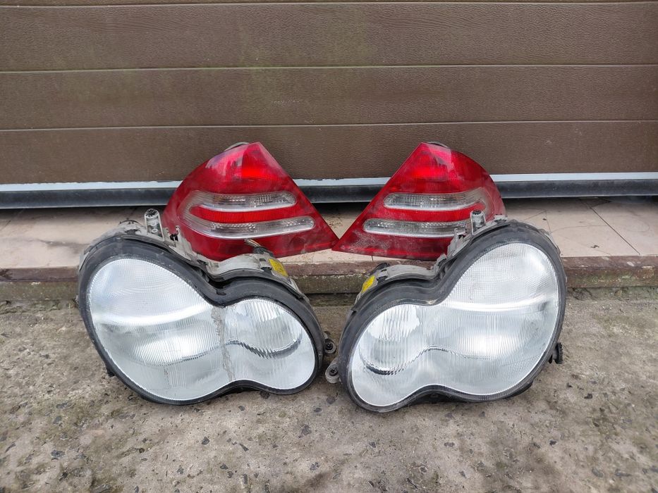 Фари, стопи задні w203 C фонарь