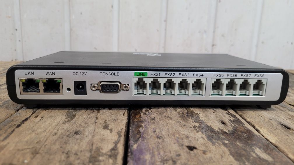 Аналоговый шлюз GRANDSTREAM GXW4008.