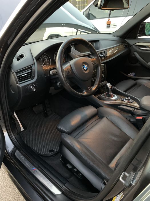BMW X1 2012 (M пакет)