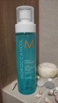 Spray odświeżający loki Moroccanoil, limitowana edycja