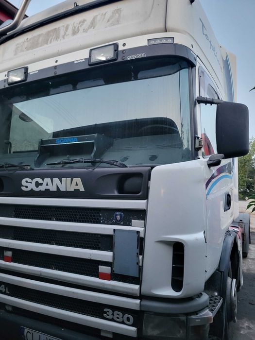 ciągnik siodłowy Scania R114