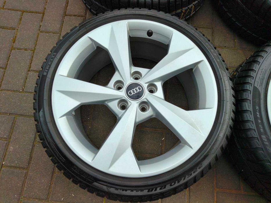 5x112 Koła R18 AUDI A3 8Y 8V S3 Golf ET46 8j 225/40 Zimowe 7.5mm 2022r
