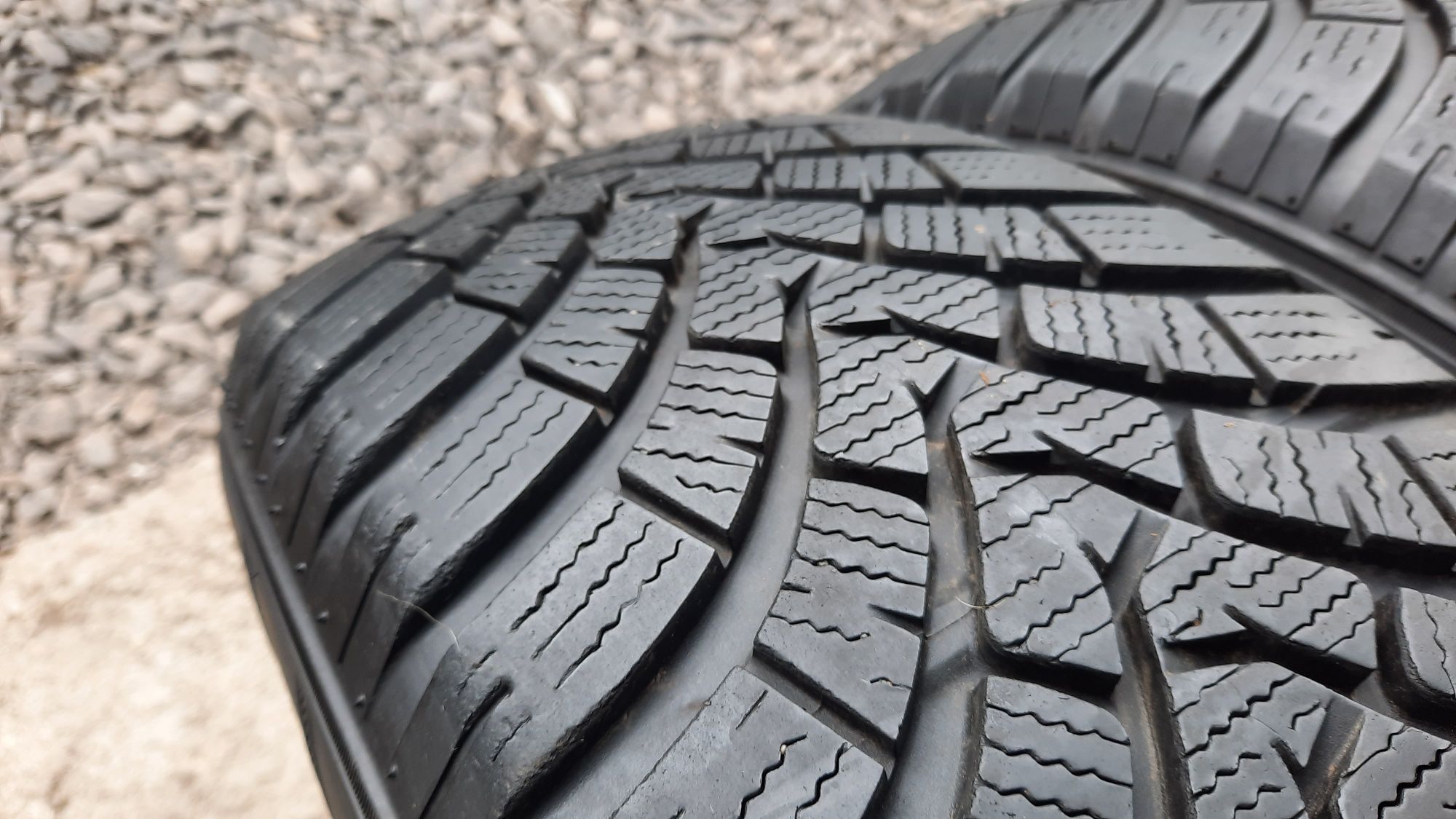 Falken 215/65 R16 EuroWinter 6.8 mm