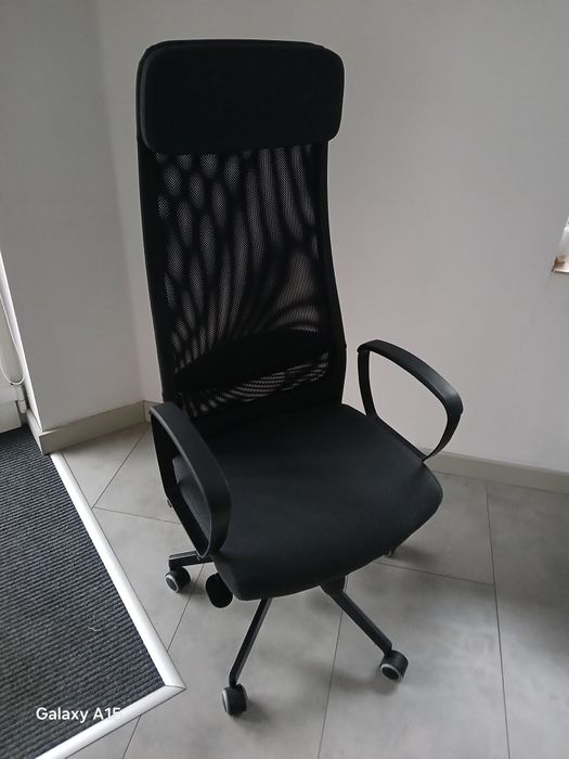 Krzesło biurowe ikea markus obrotowe regulowane