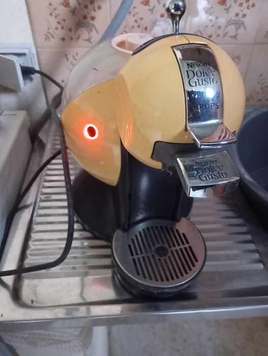 Máquina de café Dolce Gosto