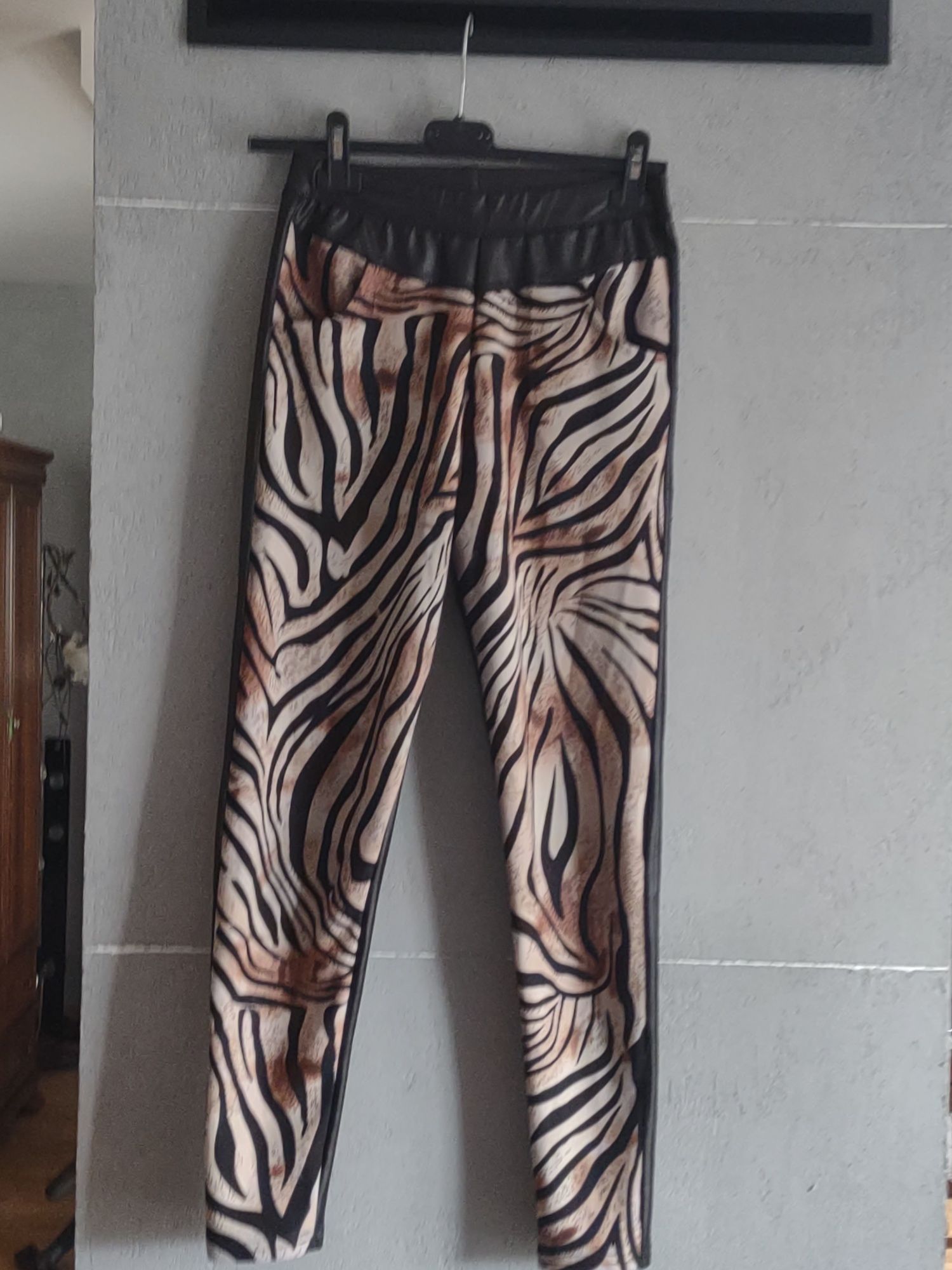 Sprzedam legginsy damskie